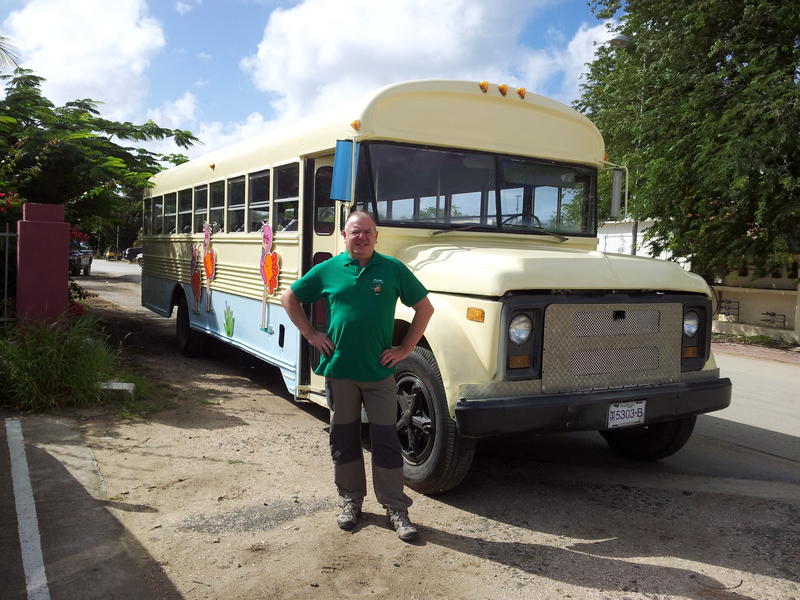 Bus Photo - PJ4C (2012)
