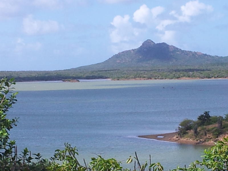 Northern Volcanic Island - PJ4C (2012)