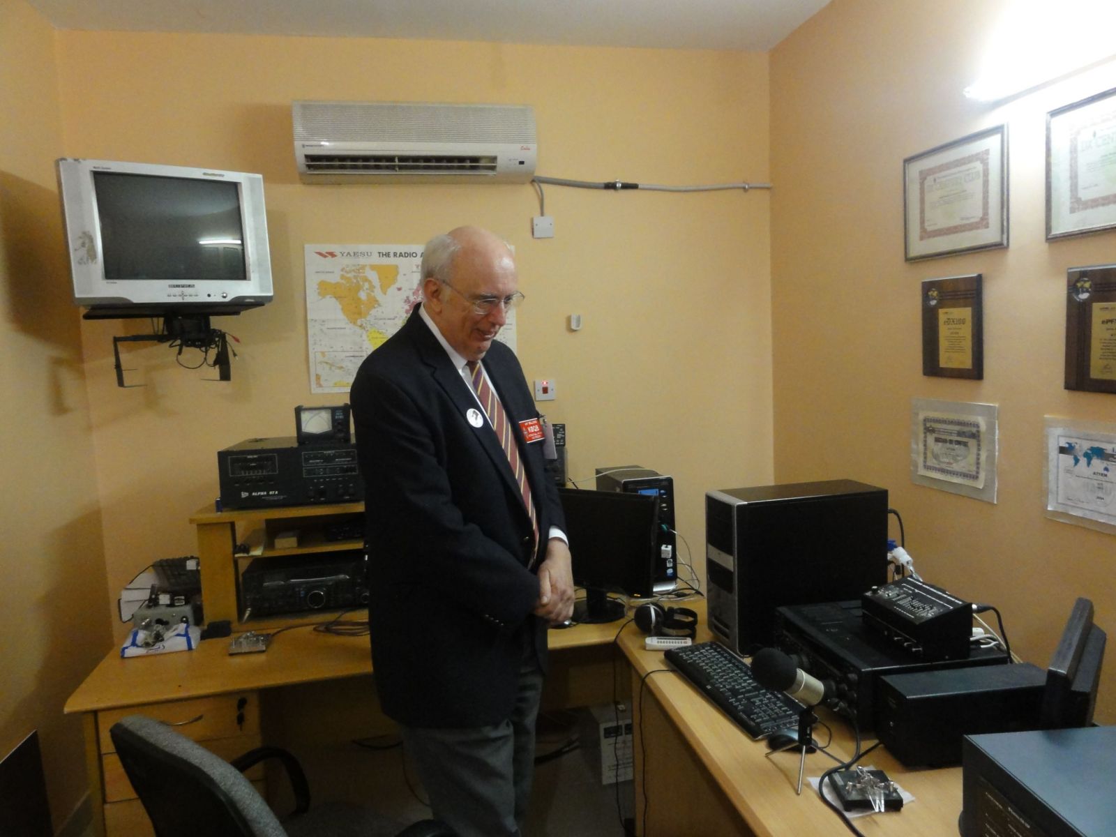 Jay Bellows, KOQB , ARRL Vice President, International Affairs in my shack